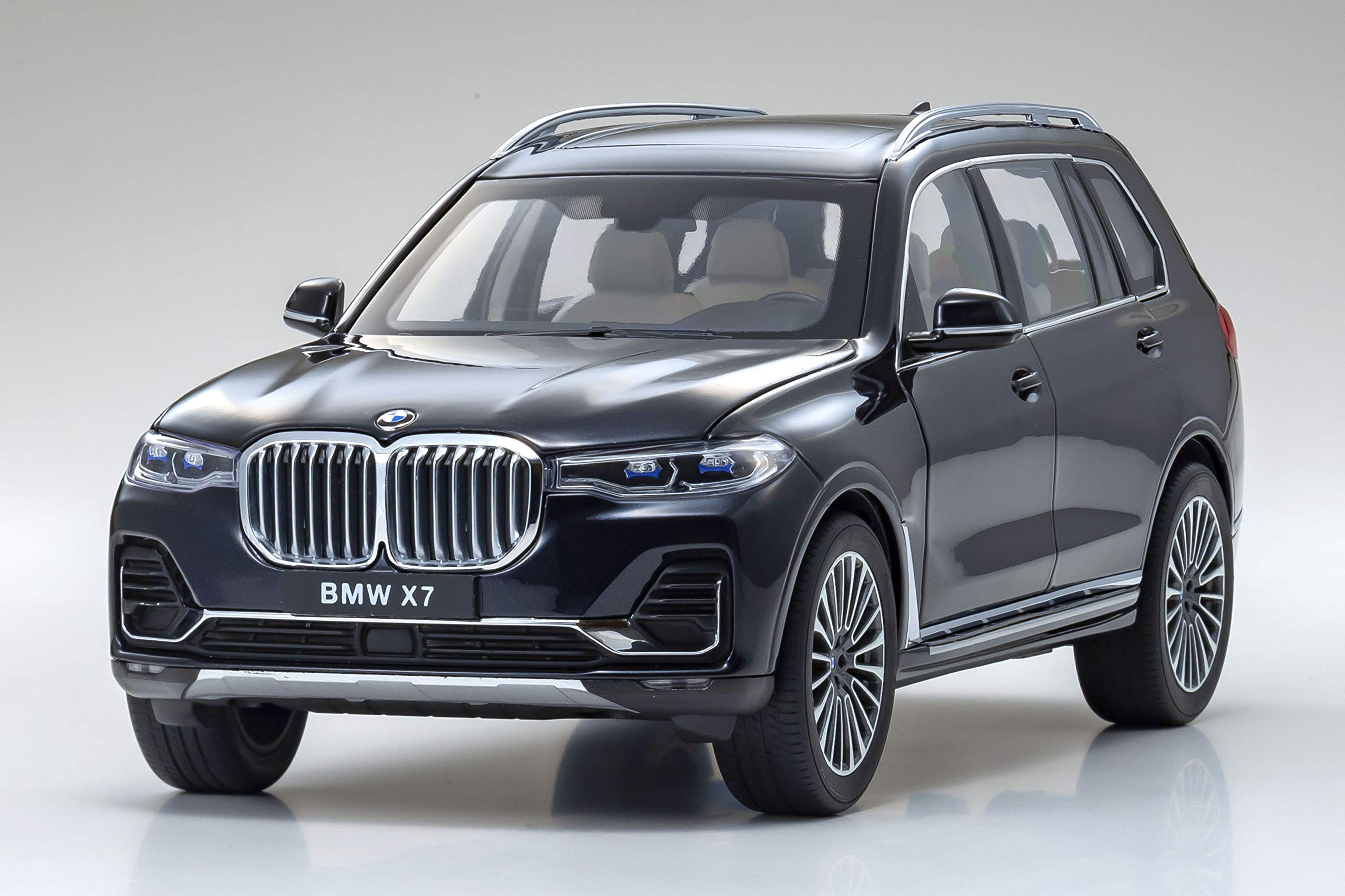 Kyosho KY8951CBK 1:18 BMW X7-Carbon Negro : Amazon.es: Hogar y cocina